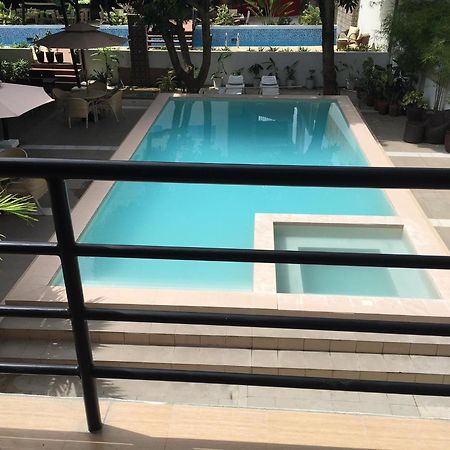 Hotel Carmelita Tuguegarao City Eksteriør billede