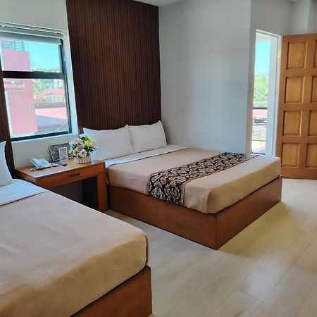 Hotel Carmelita Tuguegarao City Eksteriør billede